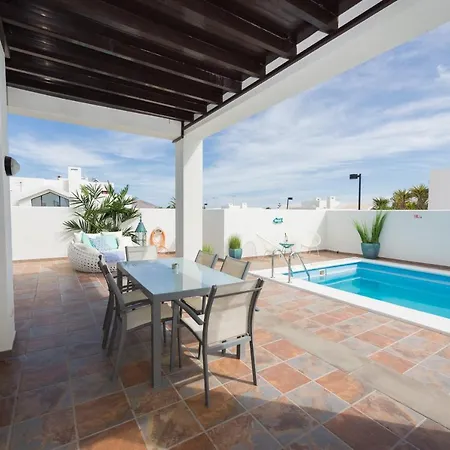 Nayra Playa Blanca (Lanzarote)